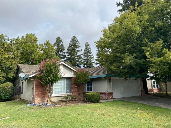 Building Photo - 5211 Harbourglen Way