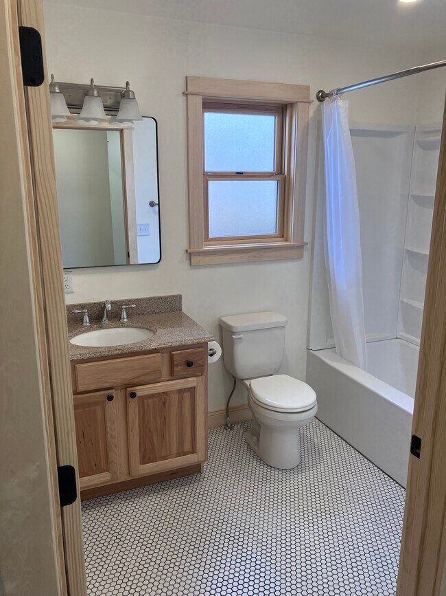 Foto del edificio - 1805 Beck Ave