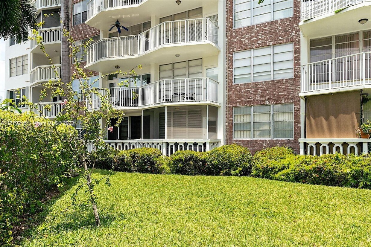 3181 S Ocean Dr Unit 103, Hallandale Beach, FL 33009 Condo for Rent