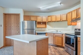Building Photo - Door Creek Apartments