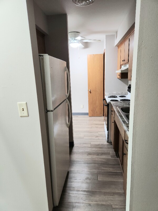 Foto del edificio - N86W16351-W16351 Appleton Ave
