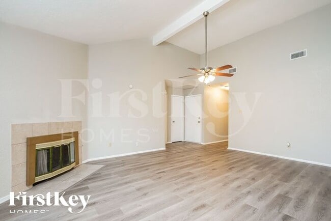 Building Photo - 9614 Pale Star Dr