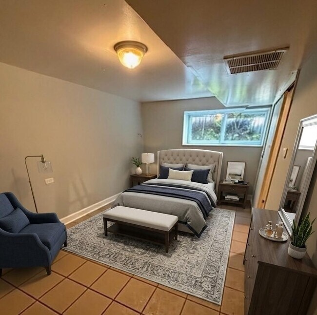 Foto del edificio - 6030 N Claremont Ave