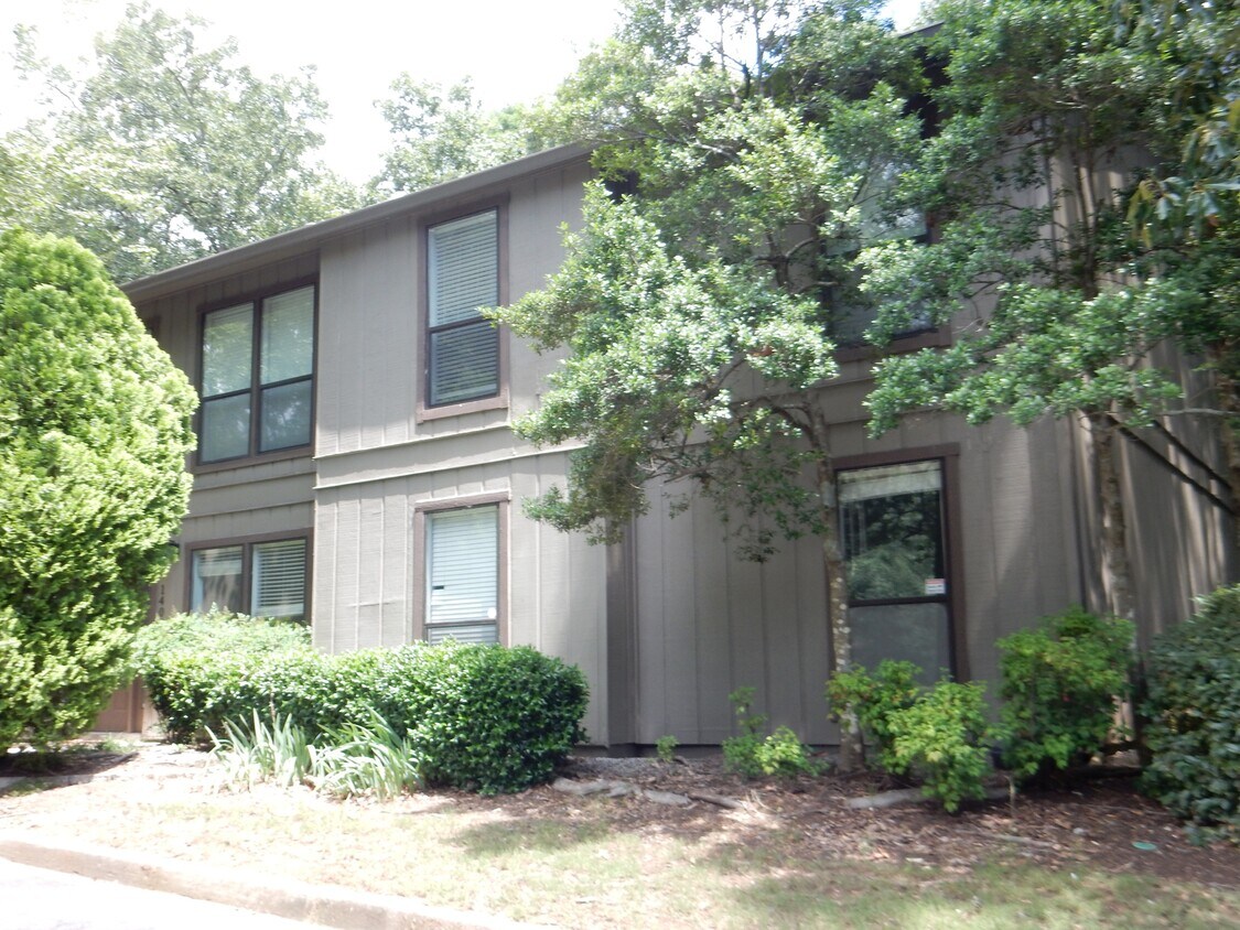 1407 Cumberland Ct SE Unit 1407, Smyrna, GA 30080 Condo for Rent in Smyrna, GA
