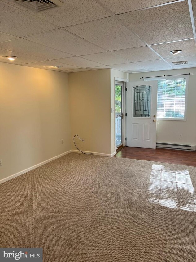 13806 Oakleaf Dr SW, La Vale, MD 21502 Room for Rent in La Vale, MD