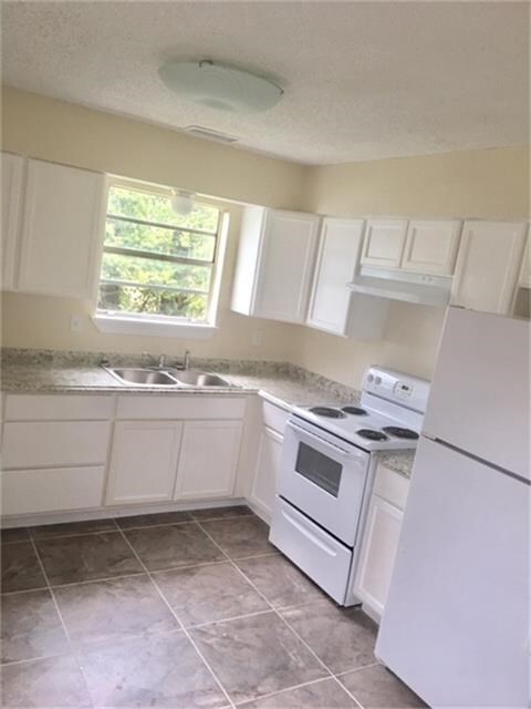 Foto del edificio - 7209 Karnes St