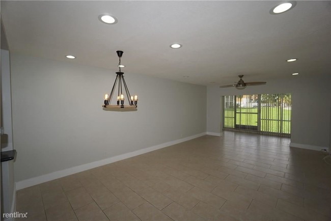 Building Photo - 2 br, 2 bath Condo - The Danians