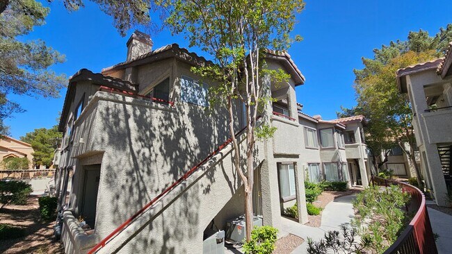 Foto del edificio - Cute Condo close to the Strip!!!