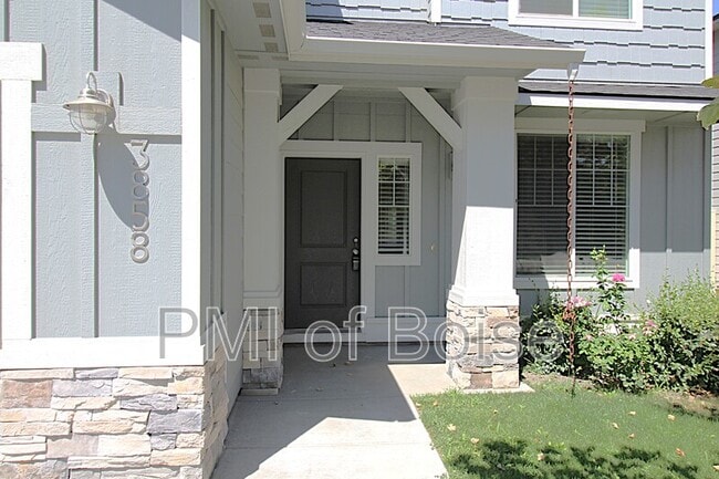 Building Photo - 3858 W Peak Cloud Ct