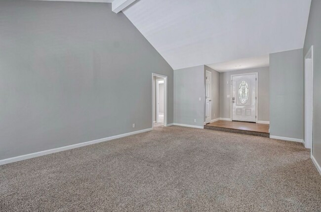 Building Photo - 1017 Rolling Meadow Dr