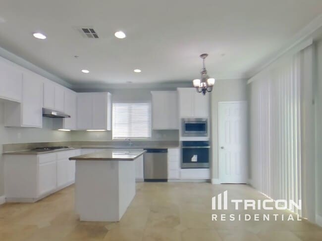Foto del edificio - 6216 Blackwolf Way