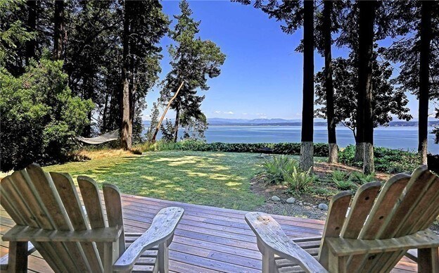 Primary Photo - Fully Furnished Waterfront Living!