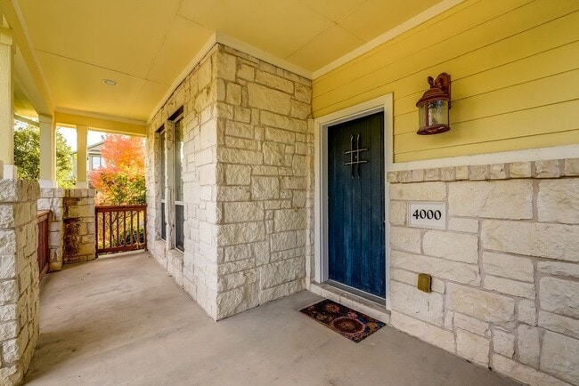 Building Photo - 4000 Camacho St