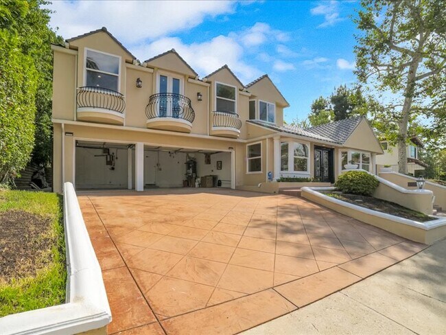 Foto del edificio - 9654 Wendover Dr