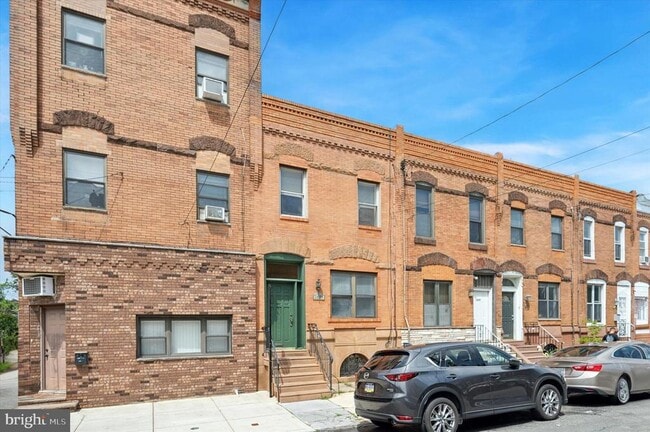 Building Photo - 1639 Wolf St