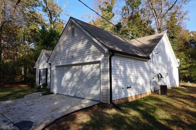 Building Photo - 7958 Wright Cir