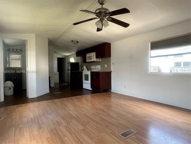 Building Photo - 11886 Watergate Cir