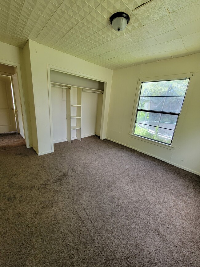 Building Photo - 403 E 36th St