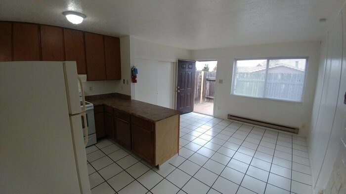 Foto principal - 570 Jane St NE