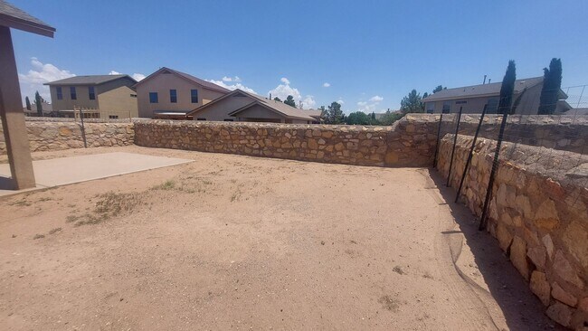 Building Photo - 4768 Joseph Rodriguez Dr