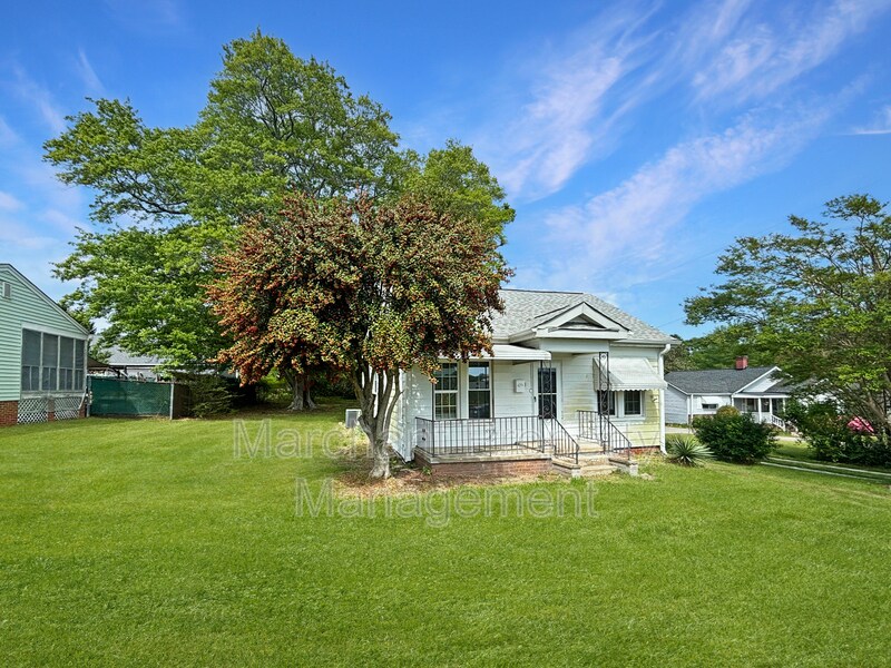 Foto principal - 5 E Belvue Rd