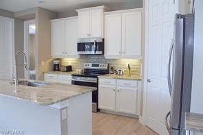 Foto del edificio - 28250 Seasons Tide Ave