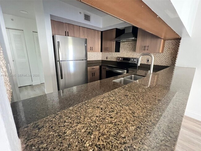 Foto del edificio - 440 S Park Rd