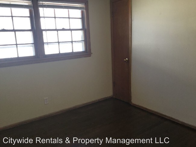 Building Photo - 8655 W Fond Du Lac Ave