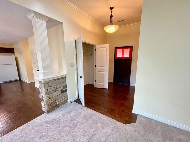 Foto del edificio - 3 Bedroom Ranch-Style Home in West Columbia