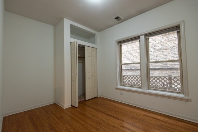 Building Photo - 5783 N Ridge Ave