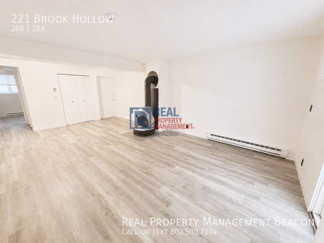 Foto del edificio - 221 Brook Hollow
