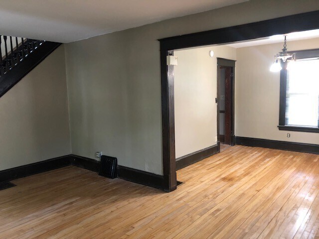 Building Photo - 2 Bedroom Single Family Home in Midway Nei...