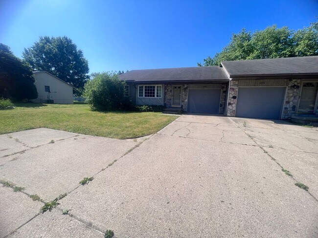 Foto del edificio - 1574 76th St SW