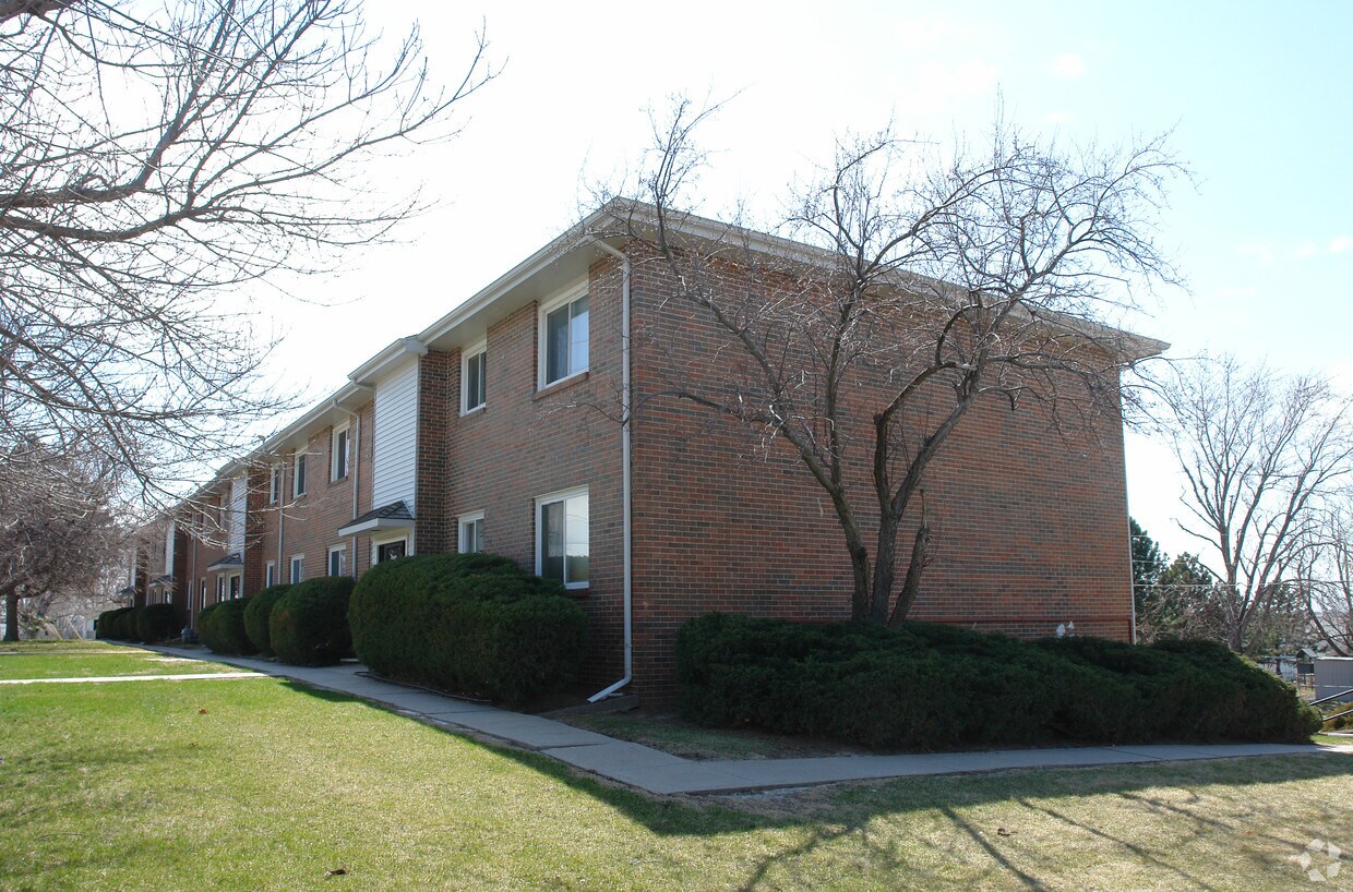 Primary Photo - 8254 S 48th Ave