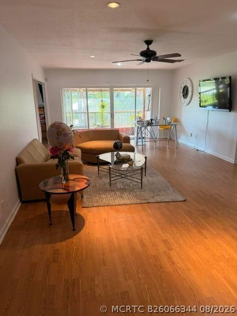 Building Photo - 316 Orange Tree Dr