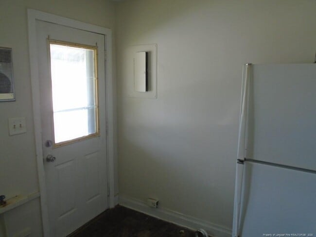 Foto del edificio - 100 Spring Ave