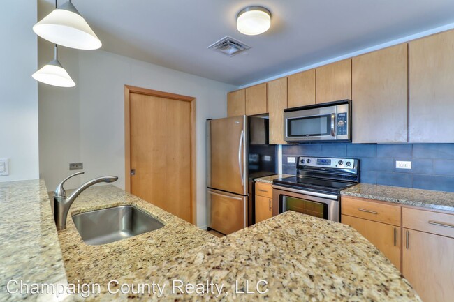 Foto del edificio - 1 br, 1 bath House - 301 N. Neil St. 905