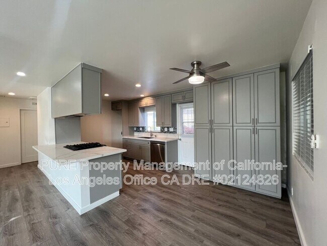 Foto del edificio - 4417 166th St