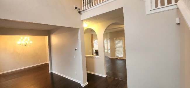 Building Photo - 7641 Crestwicke Crossing Dr
