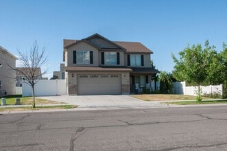 Building Photo - 2280 W 960 S