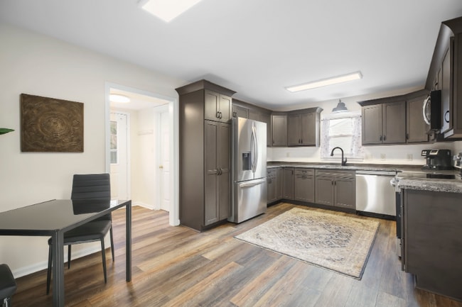 Building Photo - 2103 Washington Ave