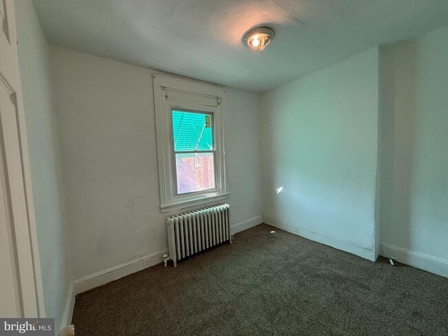 Building Photo - 1504 S Dover St