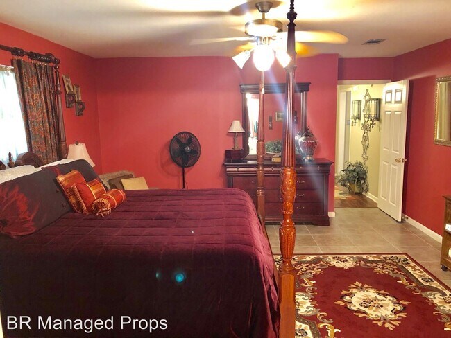 Building Photo - 2 br, 2 bath House - 225 Hilcrest Ave.