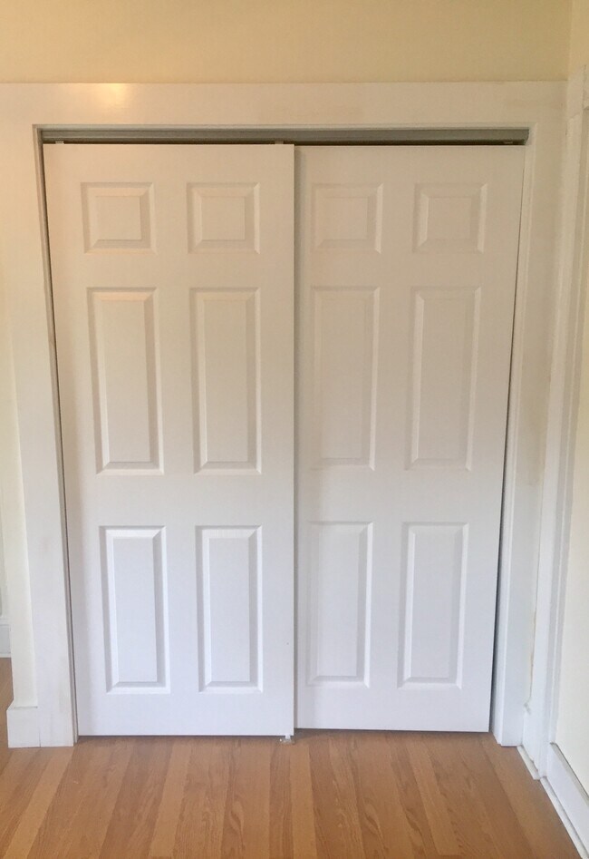 Foto del edificio - 188-2 Fruit Hill Ave