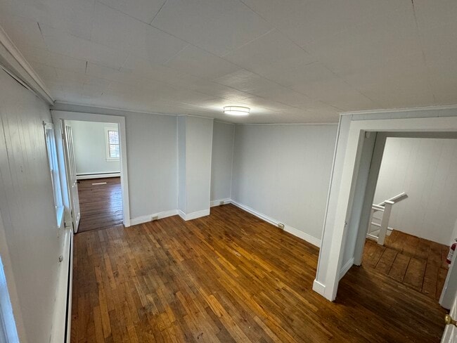Living Room - 17 W Delaware Ave
