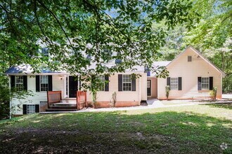 Building Photo - 80 Fieldstone Ln