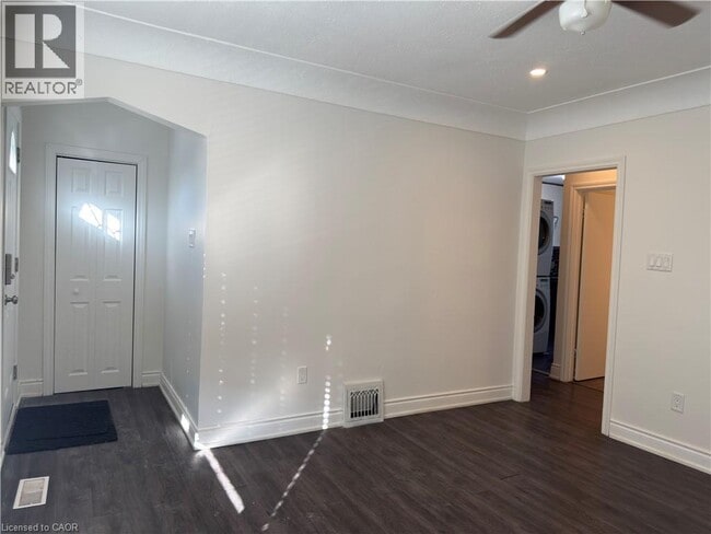 Building Photo - 85 E 11th St