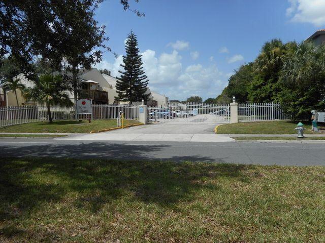 Building Photo - 643 Executive Center Dr