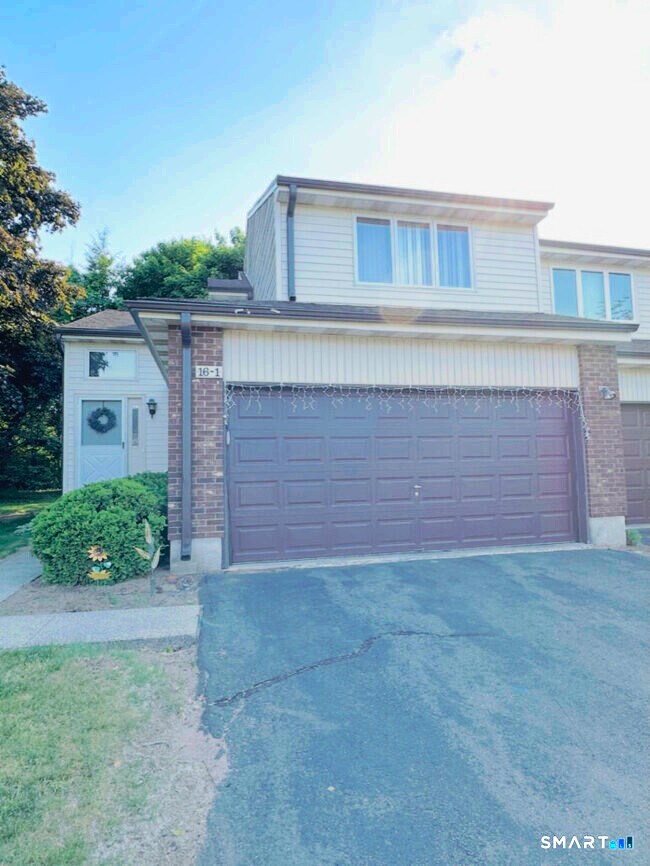 Building Photo - 16 Arthur Dr