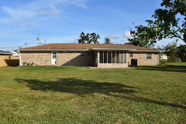 Foto del edificio - 3b/2Bth Home